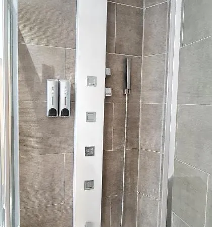 Avenida De Arteixo. Precioso Apartment *