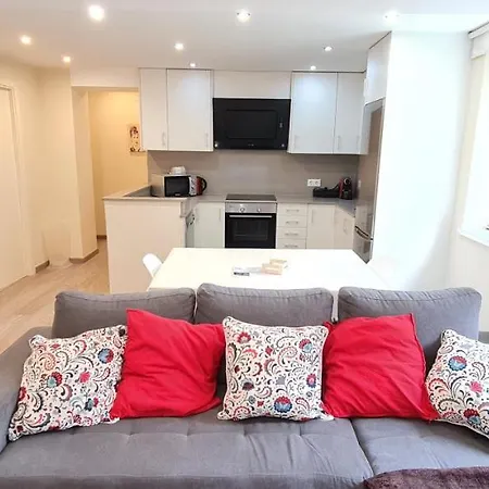 Apartment Avenida De Arteixo. Precioso *